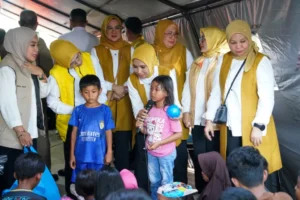 Aksi Kemanusiaan DWP Kementerian ESDM di Sumatra Barat