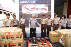 Taruna Akpol Batalyon 59 Salurkan Bantuan Bencana