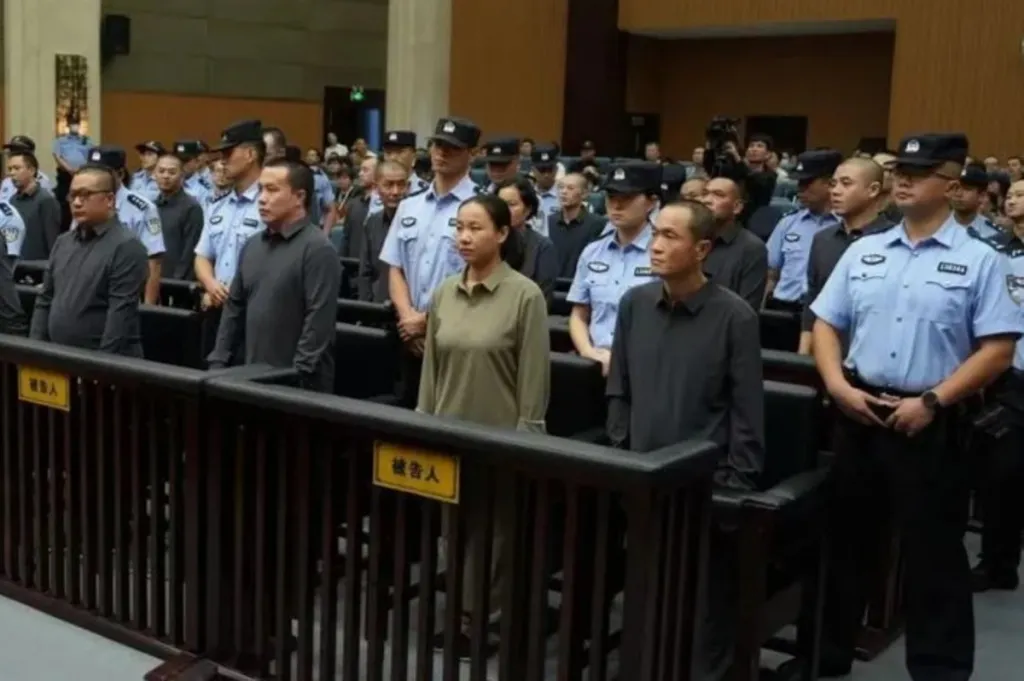 China Eksekusi 11 Anggota Keluarga Mafia Penipuan di Myanmar