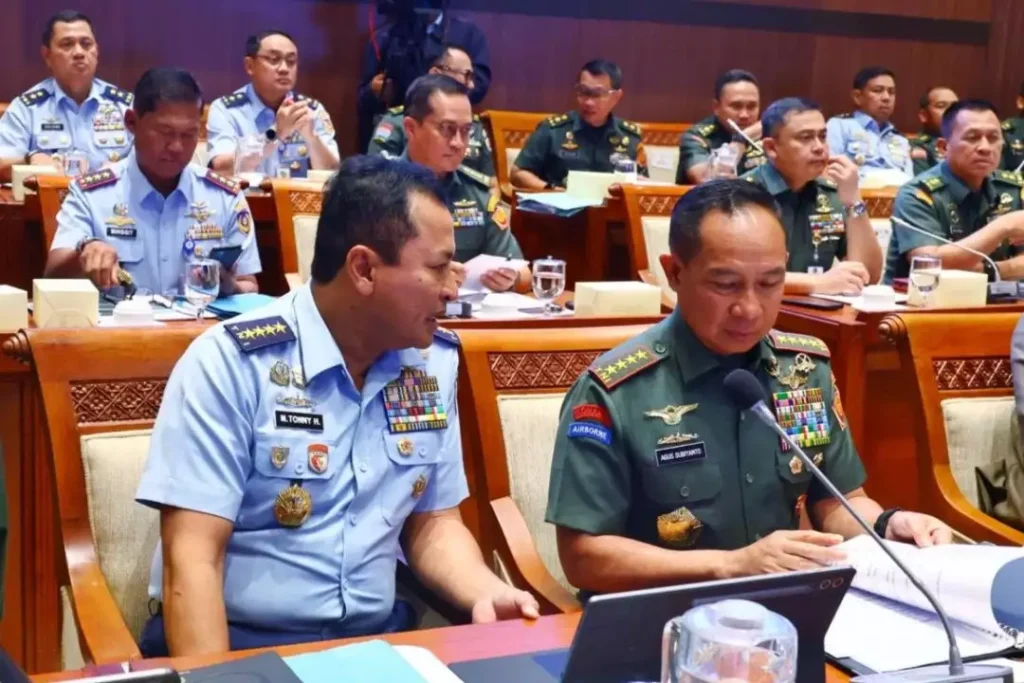 Kasau Hadiri Raker Komisi I DPR, Bahas Strategi Pertahanan