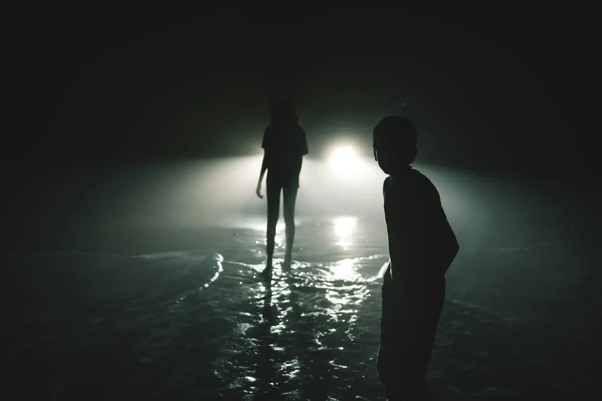 Apa Sebenarnya Alien? Fakta, Teori, dan Misterinya