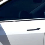 China Larang Handle Pintu Tersembunyi di Semua Mobil