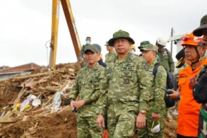 Panglima TNI Pastikan Operasi SAR Longsor Bandung Barat Berjalan Optimal