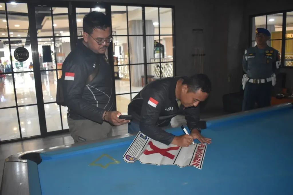 Pemkot Surabaya Tindak Tempat Hiburan yang Melanggar