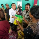 Eri Cahyadi Sidak Pasar Murah di Surabaya