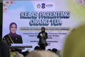 Rini Indriyani Ajak Ibu Surabaya Pahami Risiko Dunia Digital