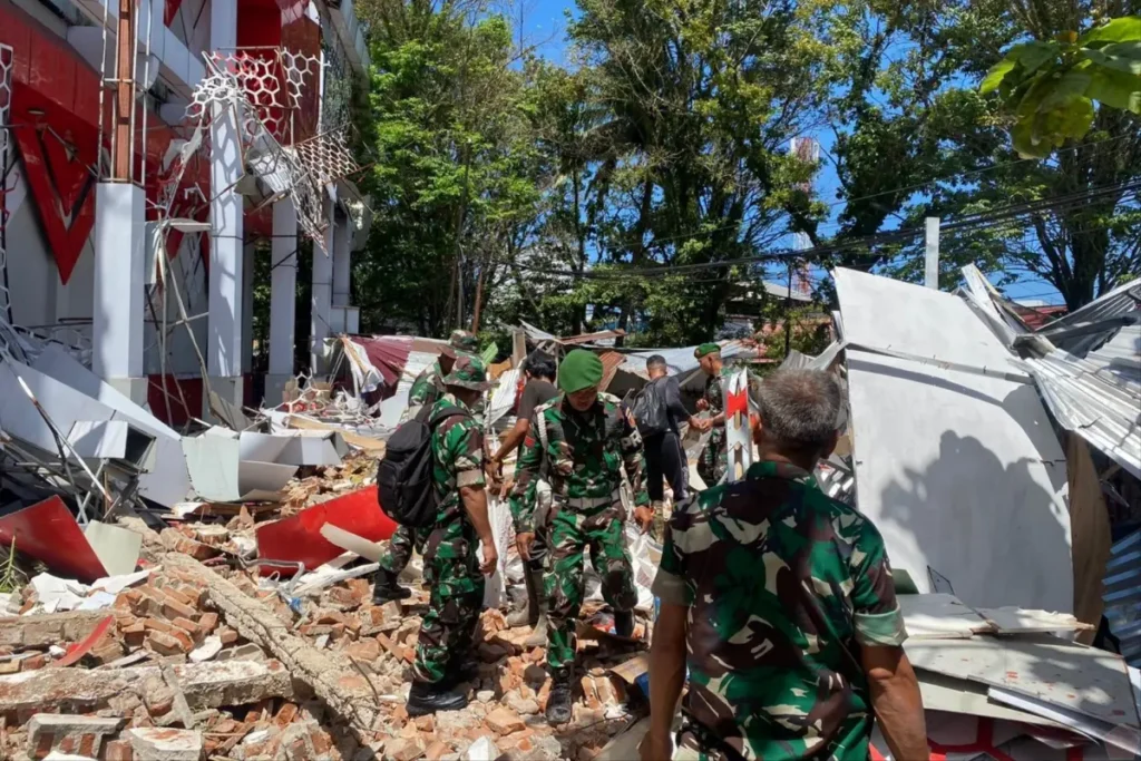 Gempa Guncang Sulawesi Utara, TNI Kerahkan Prajurit Bantu Evakuasi