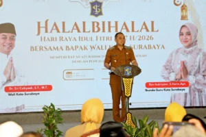 Eri Cahyadi Minta Laporan Guru Didigitalisasi, Fokus Pendidikan di Surabaya