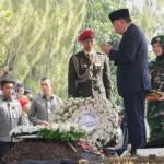 Menhan Hadiri Prosesi Pemakaman Militer Prajurit TNI di Bandung