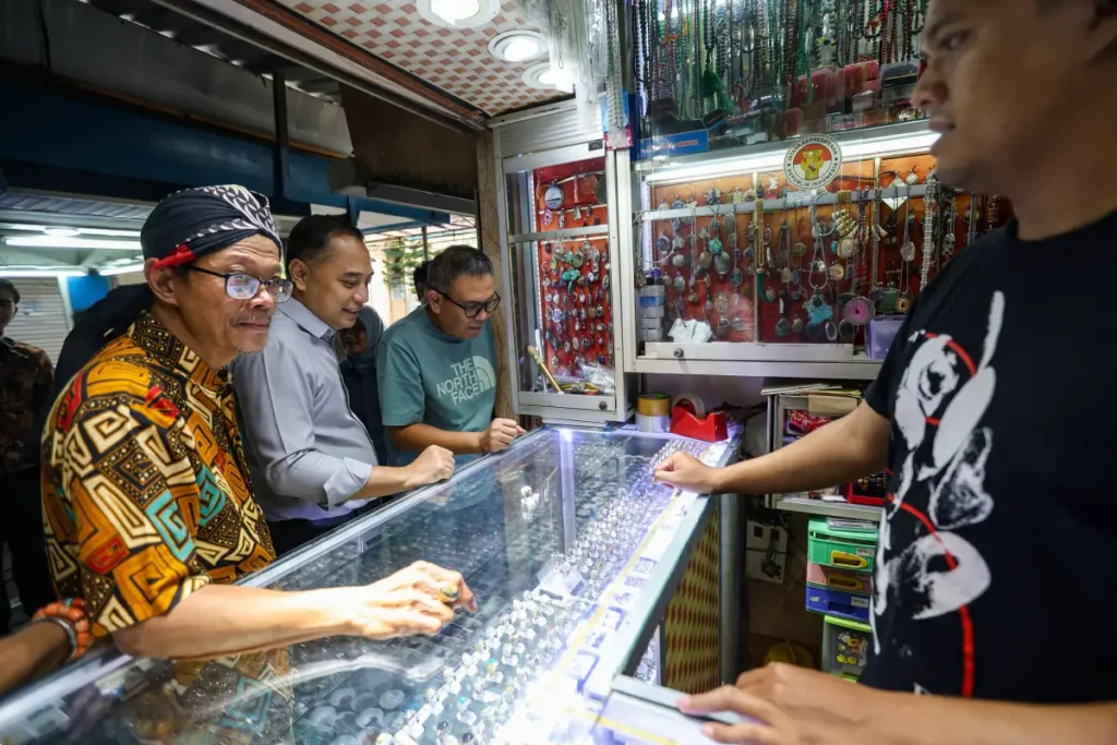 Pasar Kayoon Surabaya Akan Ditata, Jadi Wisata Batu Permata