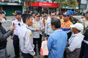 Penertiban Jukir Surabaya, Dishub Dorong Digitalisasi Parkir dan Aktivasi Rekening