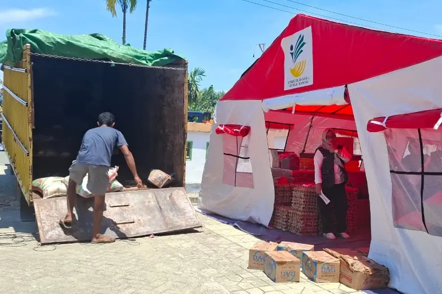 Ratusan Warga Mengungsi, Kemensos Kirim Bantuan ke Halmahera Tengah
