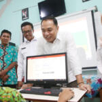 Eri Cahyadi Terapkan Jam Tanpa Gawai di Surabaya, Orang Tua Wajib Tahu