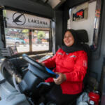 Kisah Eka, Sopir Perempuan Suroboyo Bus di Surabaya yang Menginspirasi di Hari Kartini