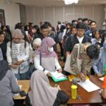 Pemkot Surabaya Sisir Kampung, Jemput Bola Pemuda Belum Kuliah karena Faktor Ekonomi