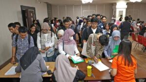 Pemkot Surabaya Sisir Kampung, Jemput Bola Pemuda Belum Kuliah karena Faktor Ekonomi