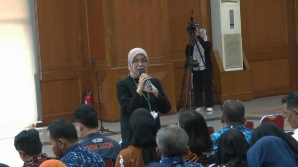 Surabaya Gunakan Sistem Digital Terintegrasi untuk Seleksi Penerima Bansos
