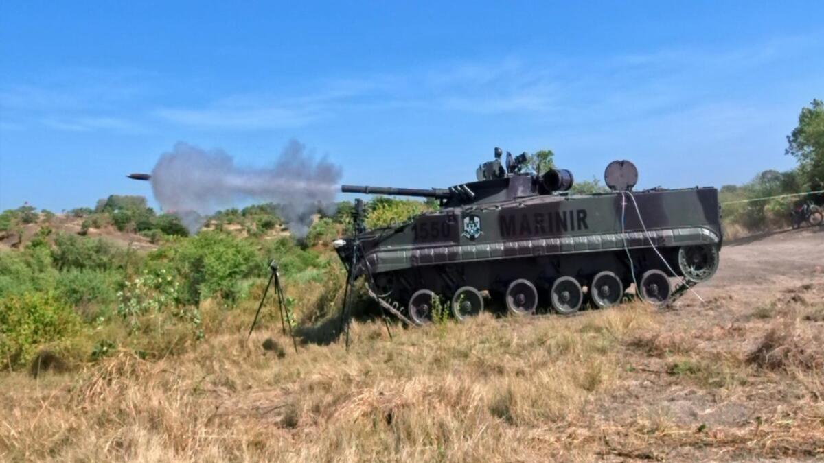 Yon Tank Amfibi 2 Marinir Sukses Uji Fungsi Amunisi 100 mm BMP-3F