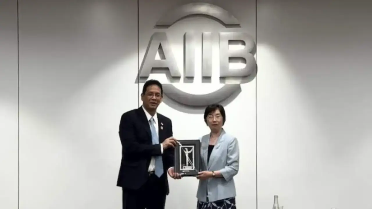 AIIB Siapkan Pendanaan USD17 Miliar untuk Dukung Pembangunan Indonesia