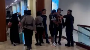 Kericuhan Warnai Eksekusi Hotel Sultan, Polisi Amankan 69 Orang