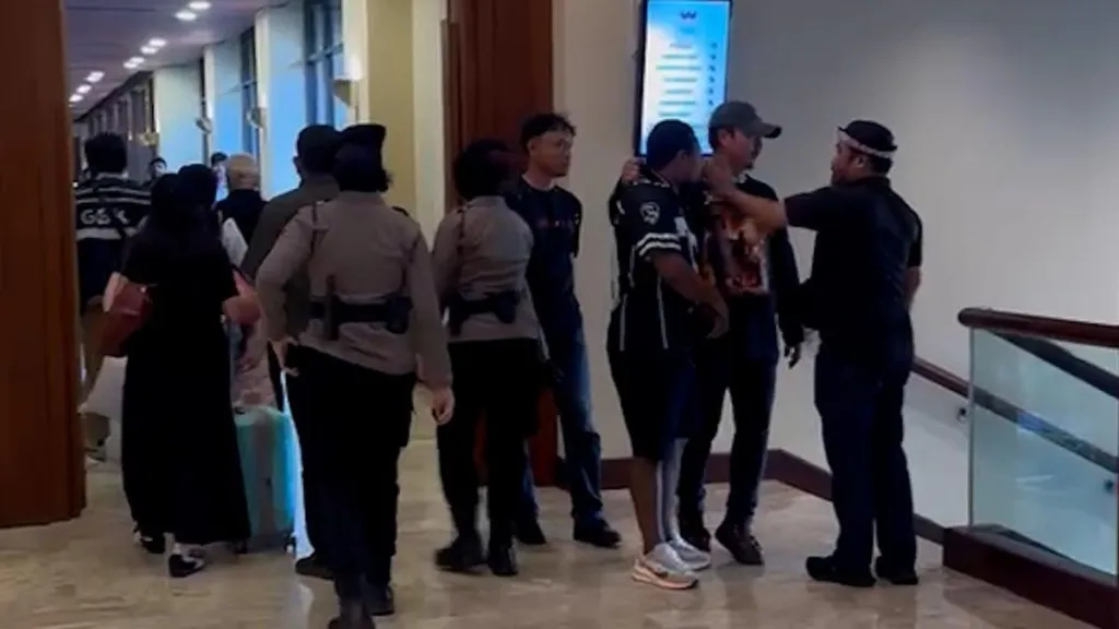 Kericuhan Warnai Eksekusi Hotel Sultan, Polisi Amankan 69 Orang