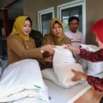184 Ribu Warga Surabaya Dapat Bantuan Beras 30 Kg untuk Tiga Bulan