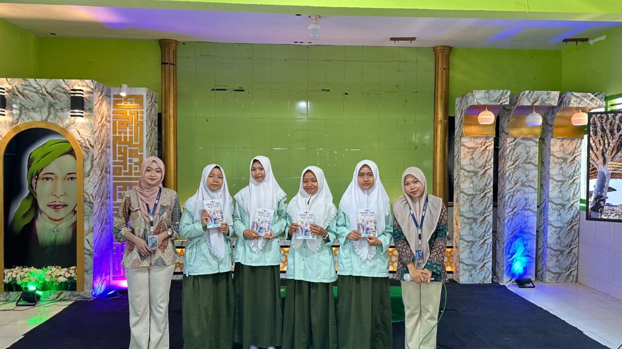 Cegah KEK Remaja Sejak Dini, Mahasiswa KKN Umla Edukasi Remaja di Sendangagung