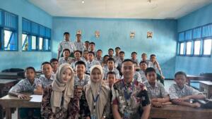 Edukasi Gizi dan Gadget Digelar KKN Umla di Empat Sekolah Sendangagung