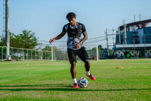 Gledson Paixao Ajak Persebaya Tinggalkan Euforia Juara dan Fokus ke Target Baru