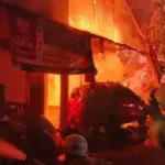 Kebakaran Dini Hari di Jalan Waringin Surabaya, 14 Unit Damkar Dikerahkan