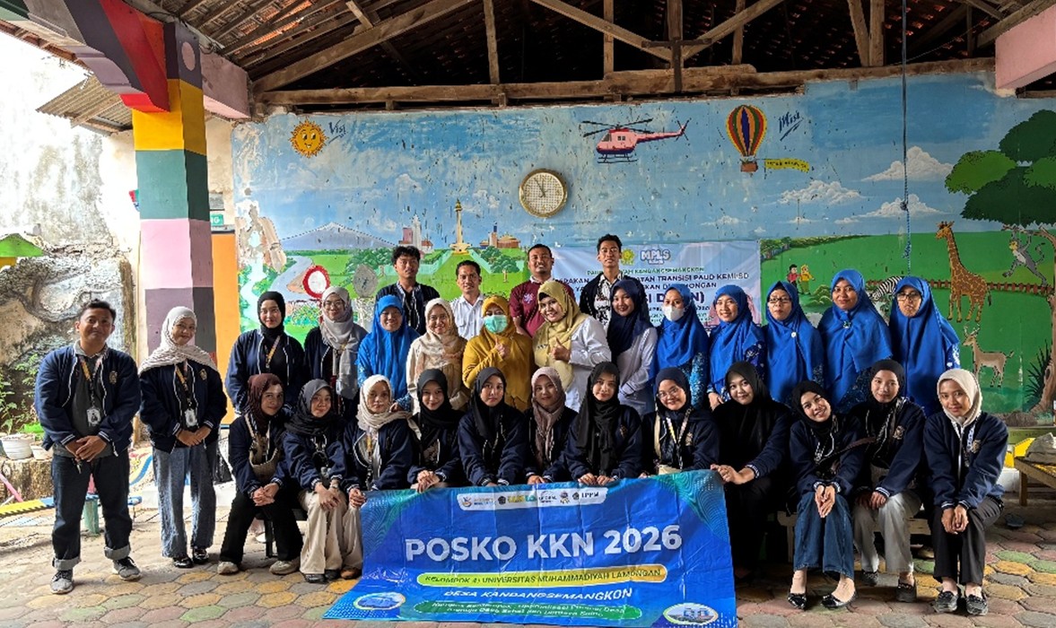 KKN Kelompok 04 Umla Edukasi Imunisasi Balita dan Kenalkan Web Skrining Kesehatan