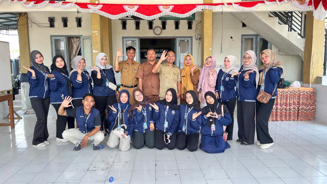 Lansia Desa Lohgung Ikuti Penyuluhan Hipertensi dan Senam Prolanis Bersama KKN Umla