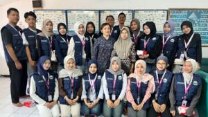 Mahasiswa KKN Kelompok 14 Umla Dalami Proses Pengolahan Ikan dalam Kunjungan Edukatif ke PT HATNI