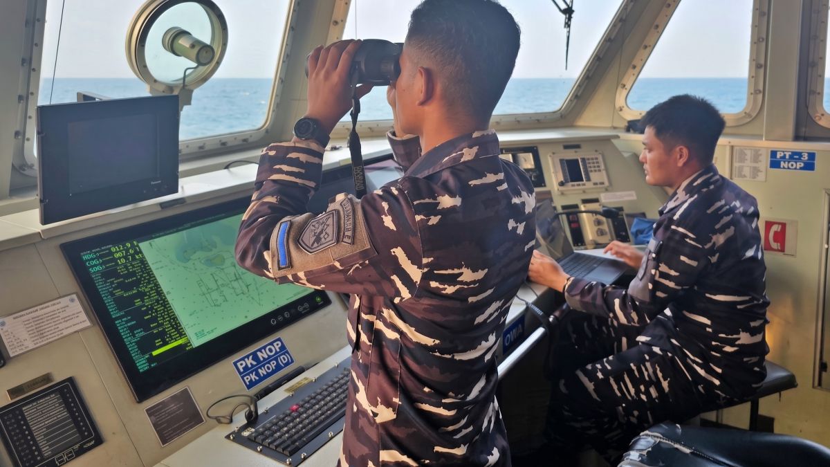 Hari Ketiga, TNI AL dan Tim Gabungan Perluas Pencarian 5 Jurnalis di Selat Sunda