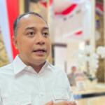 Pemkot Surabaya Larang SD-SMP Negeri Jual Seragam kepada Siswa